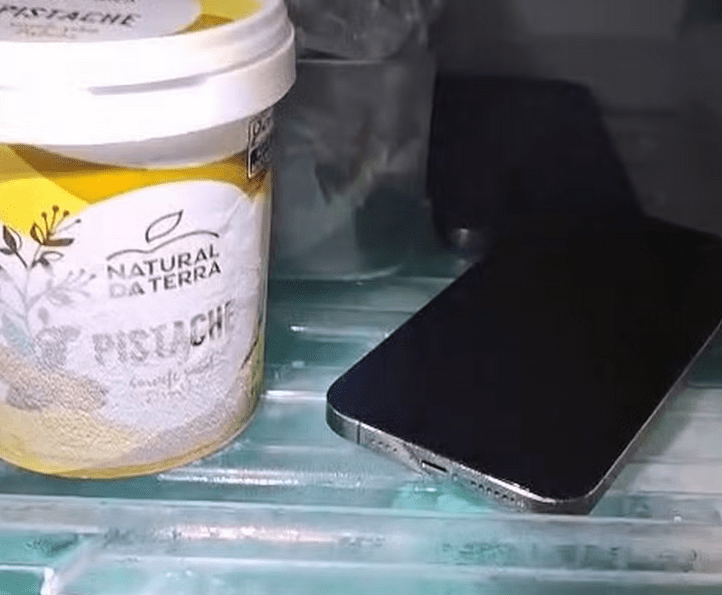 Prefeito eleito de Caxias esconde celulares no freezer durante operação