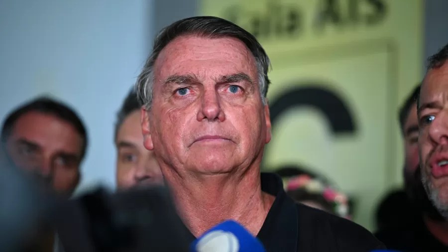 Quaest: indiciado e inelegível, Bolsonaro é rejeitado por 57% dos