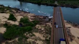 Sala de crise que monitora queda de ponte no Rio