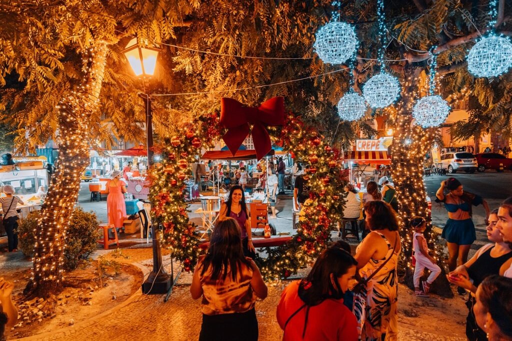 São Luís entra no clima mágico do Natal com decoração