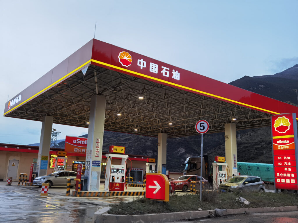 Veículos elétricos podem derrubar demanda por gasolina na China