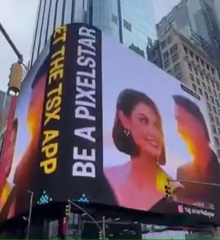 Bolsonaro e Michelle no telão da Times Square, o protesto