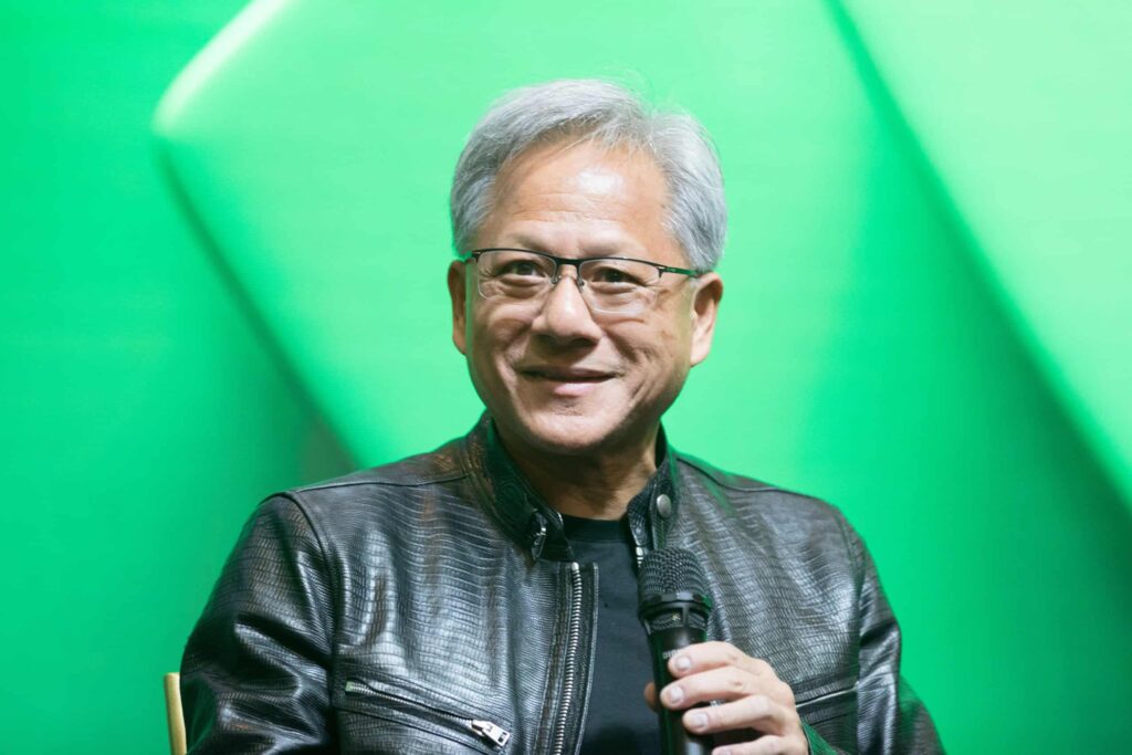 CES 2025: Nvidia revela IA que treina robôs, novos chips