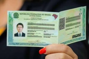 Carteira de Identidade Nacional: validade depende da faixa etária; entenda