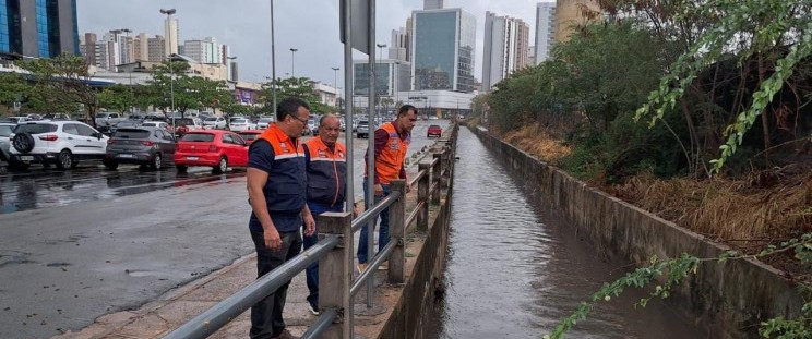 Corpo de Bombeiros faz monitoramento em áreas de risco para