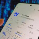 DeepSeek, IA chinesa de baixo custo, causa queda nas ações