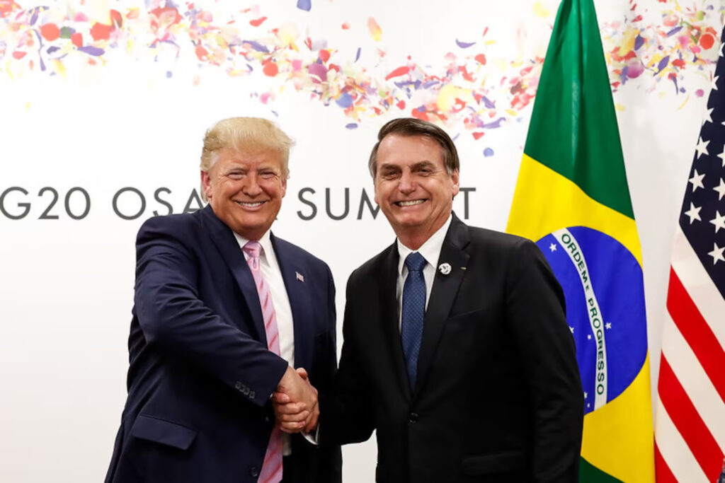 Defesa de Bolsonaro diz que apresentará convite para posse de