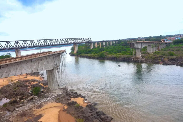 Dnit finaliza a remoção de veículos da ponte Juscelino Kubitschek