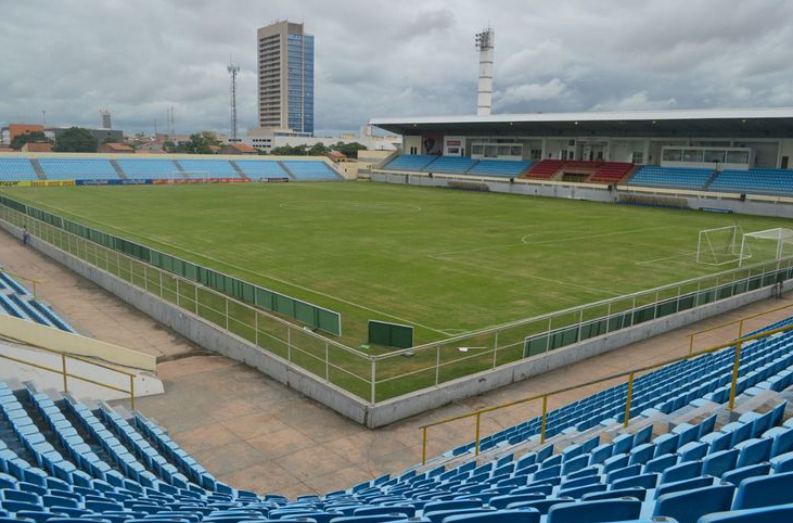 Foragido da justiça é preso assistindo jogo no Estádio Frei