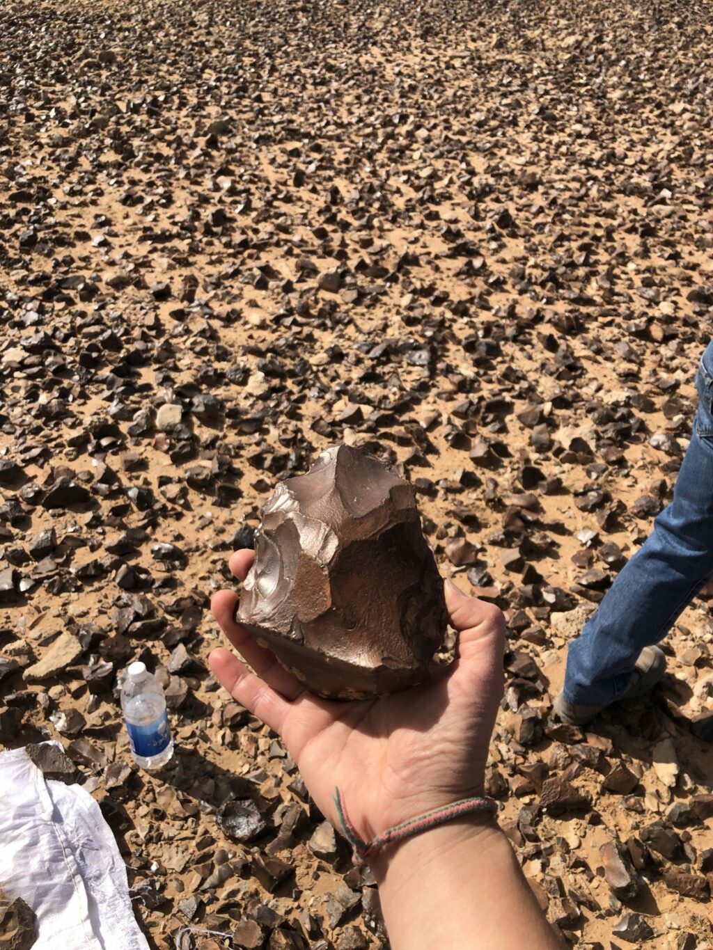 Machados de mão descobertos no deserto do Iraque podem ter