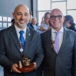 Márcio Pacheco, conselheiro-presidente do TCE-RJ, é condecorado com medalha do