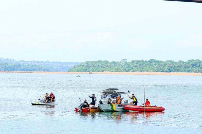 Marinha confirma 12ª morte na queda da ponte Juscelino Kubitschek