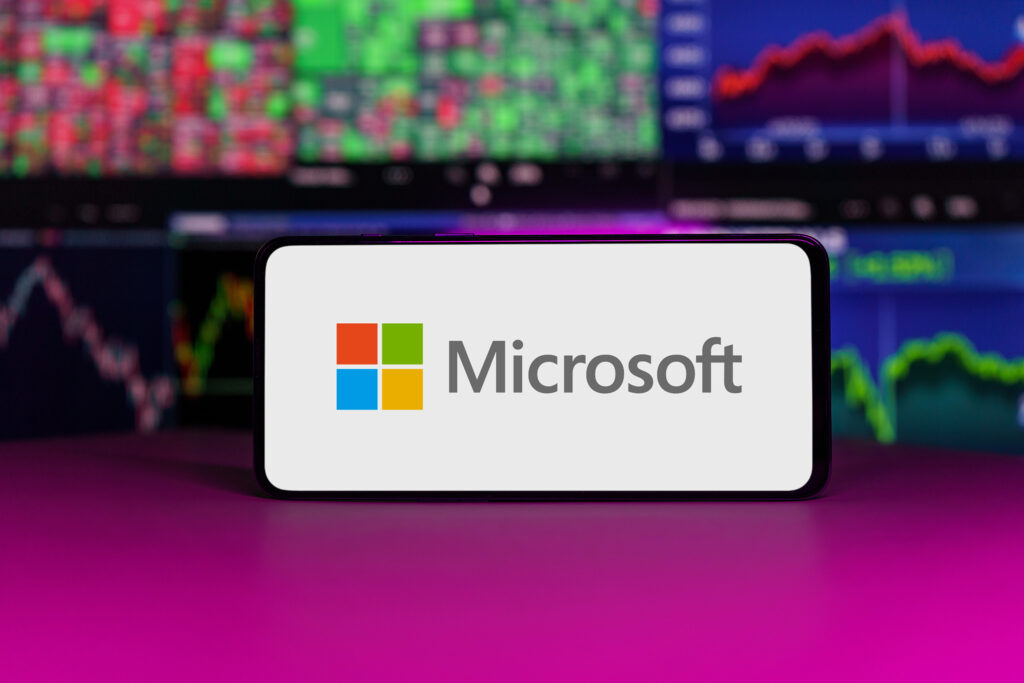 Microsoft supera expectativas no quarto trimestre em meio a turbulência