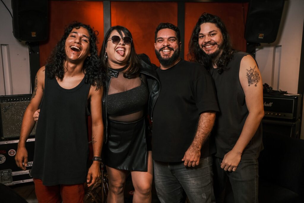 Monster of Rock apresenta Pandha SA e Banda Enjoy no