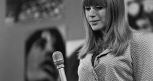 Morreu a cantora Marianne Faithfull. Tinha 78 anos