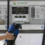 Preços da gasolina e do etanol fecham 2024 em alta