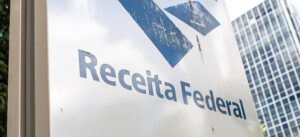 Recebeu uma multa da Receita Federal em seu e-mail? Cuidado,