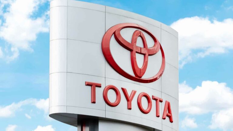 Toyota é a montadora mais valiosa do mundo; Tesla perde