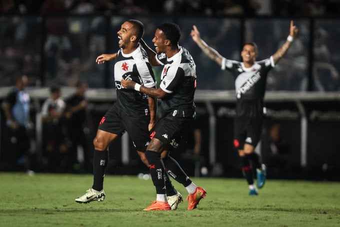 Vasco Vence Maricá e embala no Carioca