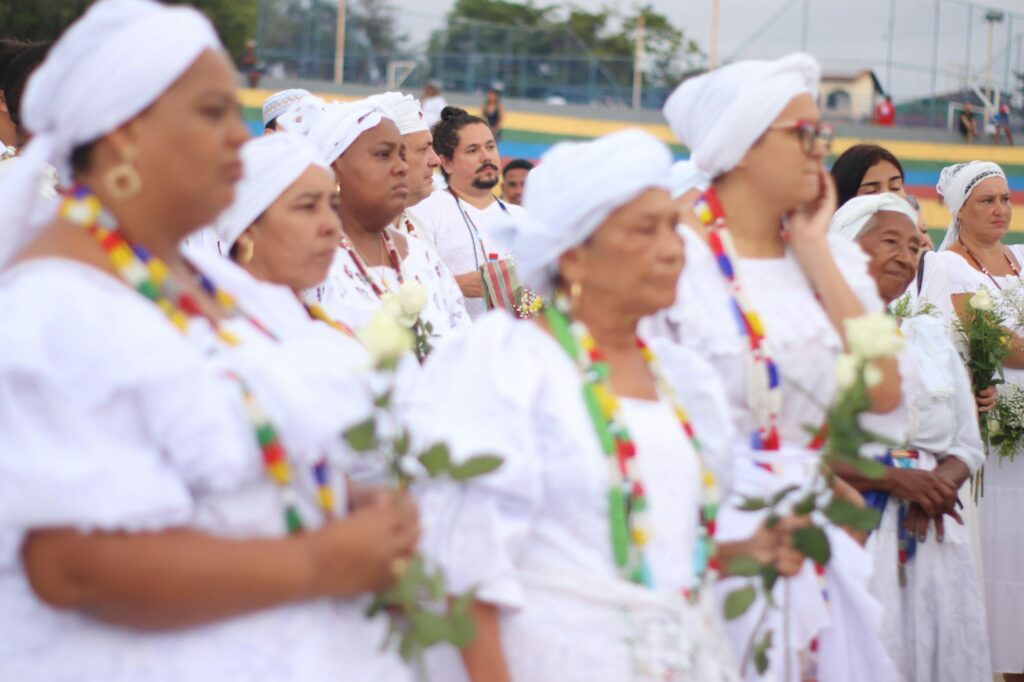 1ª Caminhada e Lavagem de Luz e Axé celebra a