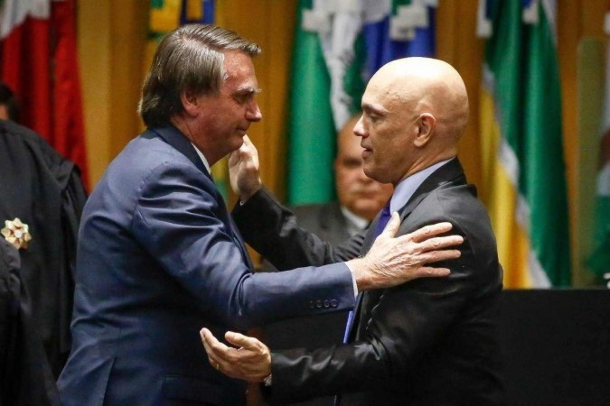 Alexandre de Moraes nega novo pedido da defesa de Bolsonaro