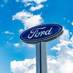 CEO da Ford expõe problemas com carros elétricos de grande