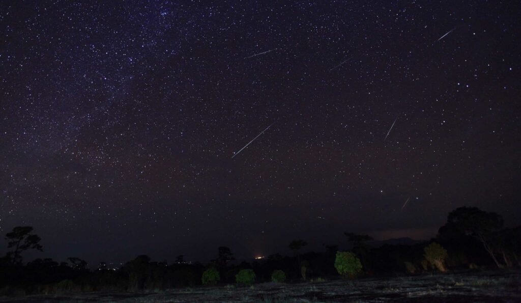 Chuva de meteoros “discreta” pode ser vista neste fim de