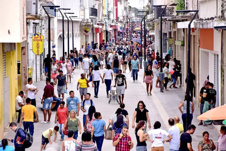 Confira o funcionamento do comércio durante o Carnaval 2025