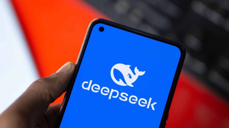 DeepSeek: Austrália proíbe uso de IA chinesa em sistemas do