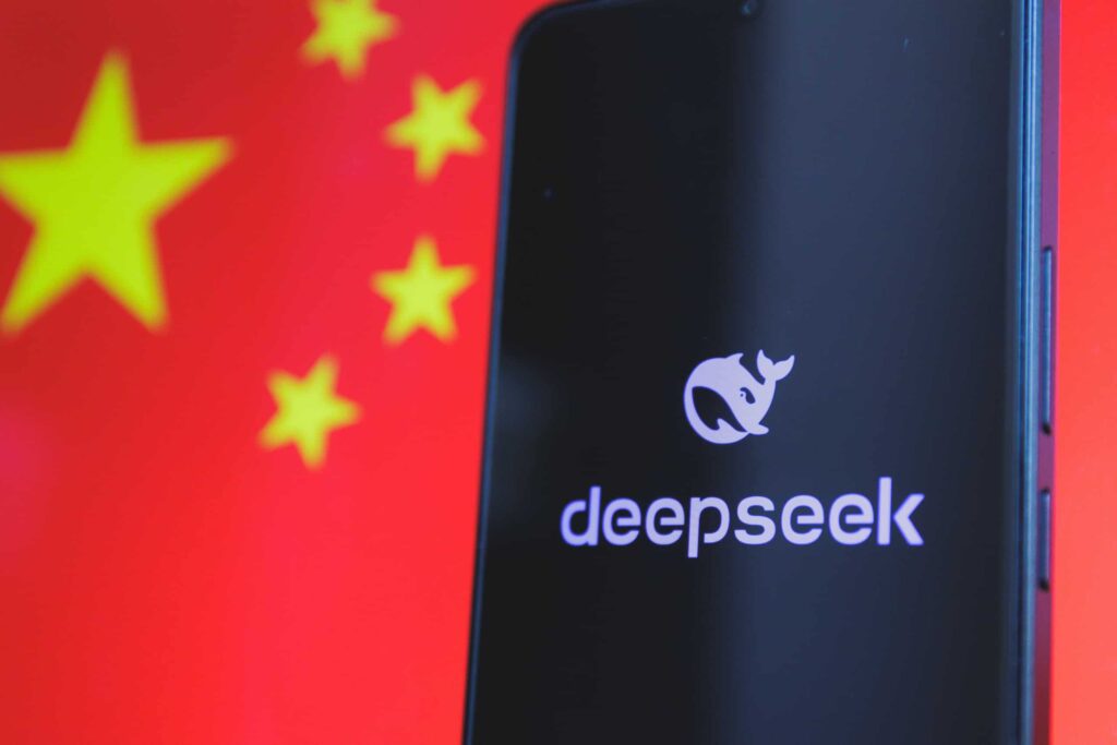 DeepSeek: IA envia dados para servidores de empresa chinesa