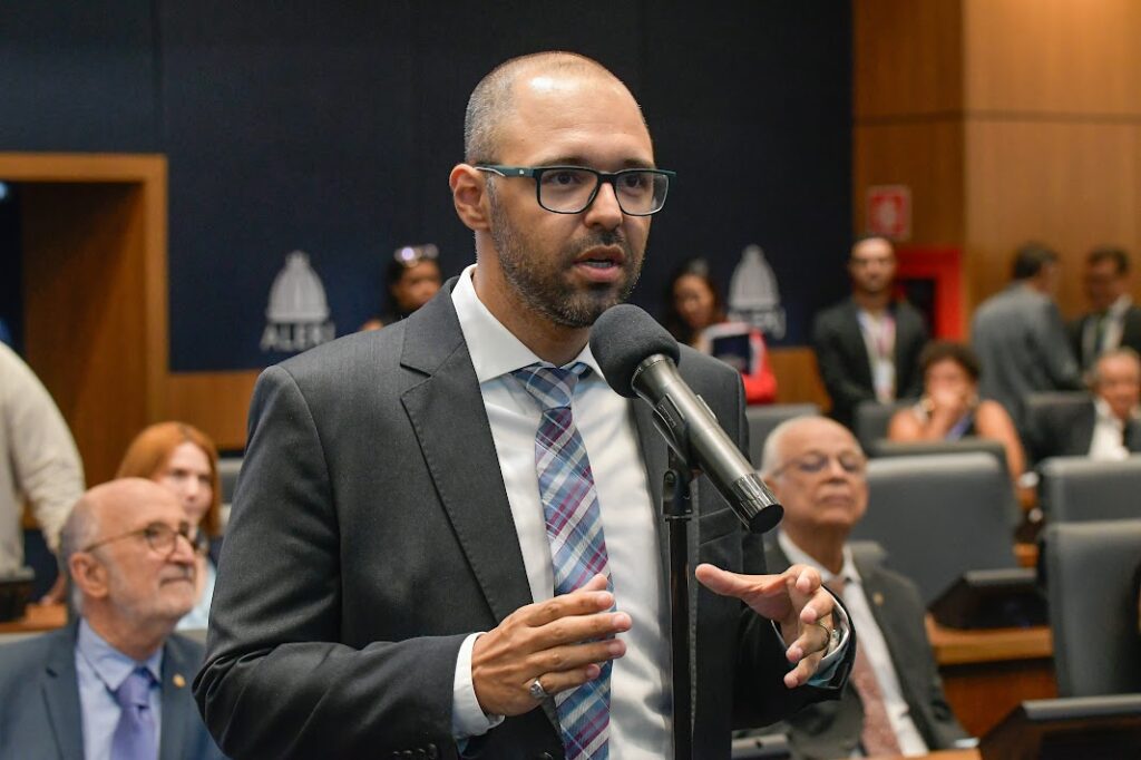 Deputado denuncia suposto esquema de corrupção no sistema prisional do