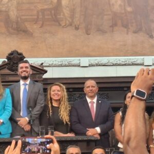 Em discurso de posse na presidência da Alerj Rodrigo Bacellar