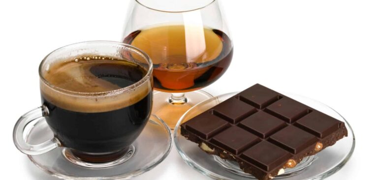 Estudo sugere que café, vinho e chocolate protegem a saúde