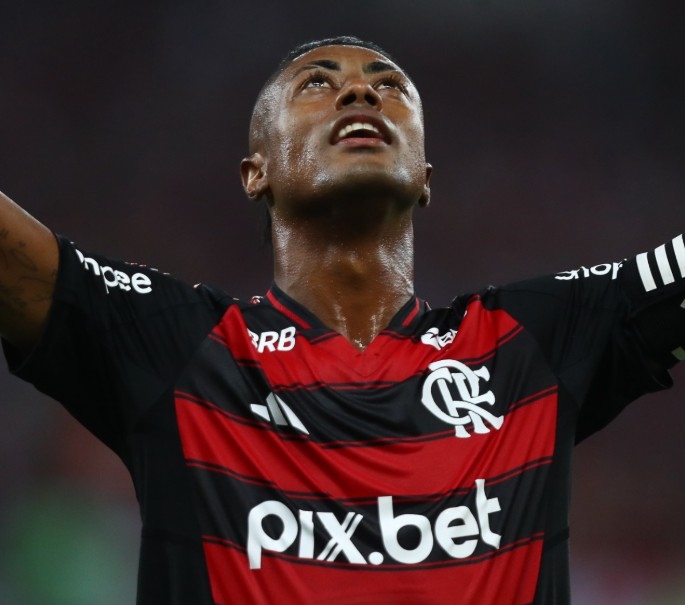 Flamengo vence o Vasco no Maracanã por 2 a 0