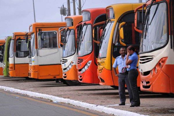 Greve dos rodoviários entra no quarto dia sem previsão de