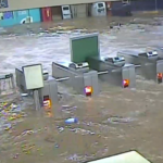 Imagens mostram cronologia de estação de metrô que alagou em