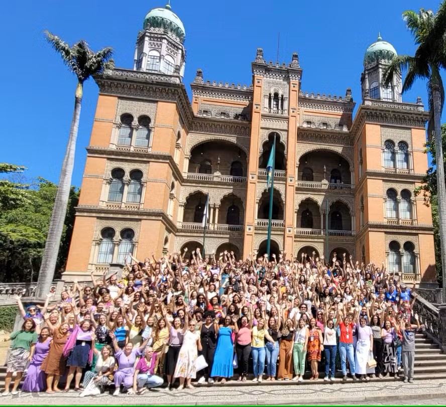 Mulheres da Fiocruz fazem campanha por ‘respeito a Nísia’, primeira