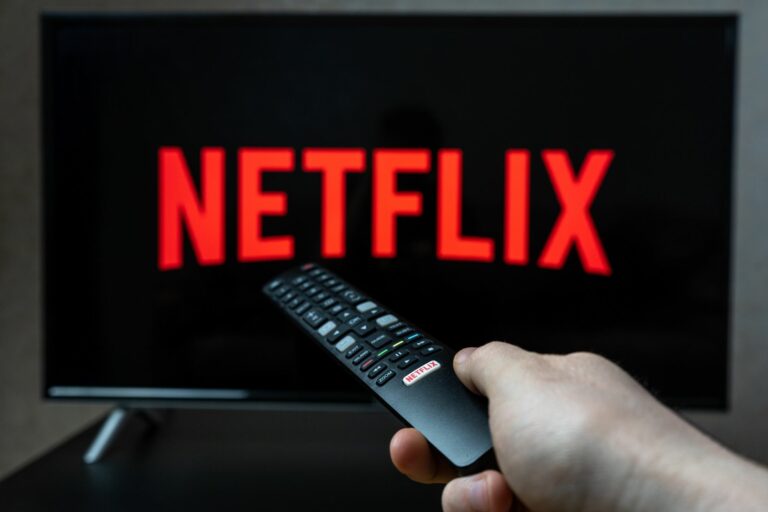 Netflix vai ceder e integrar seu conteúdo ao app da