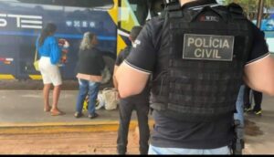 Operação policial de repressão ao tráfico de drogas no Terminal