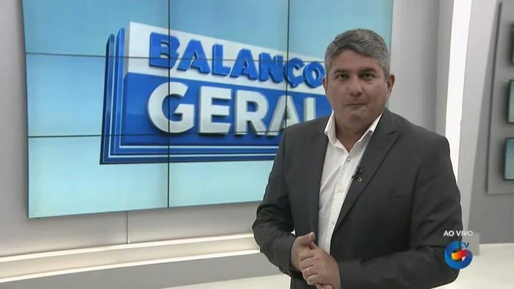 Record coloca telejornal na casa dos 19 pontos, atropela a