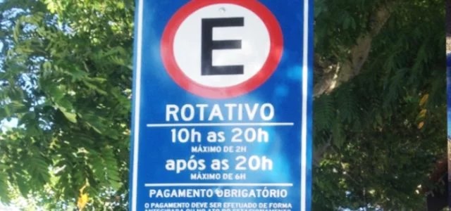 TCE suspende licitação de estacionamento rotativo da Prefeitura de Armação