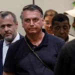 ‘Não tenho plano de fuga’, diz Bolsonaro após denúncia da