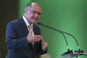 Alckmin afirma que isenção do ICMS influenciará positivamente os preços