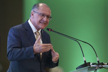 Alckmin afirma que isenção do ICMS influenciará positivamente os preços