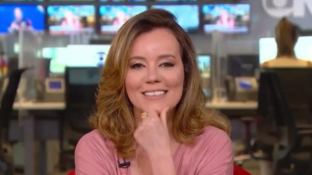 Ao falar de Trump, âncora da GloboNews dispara palavrão: “Put*
