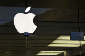 Apple enfrenta atrasos no lançamento de novos recursos de IA