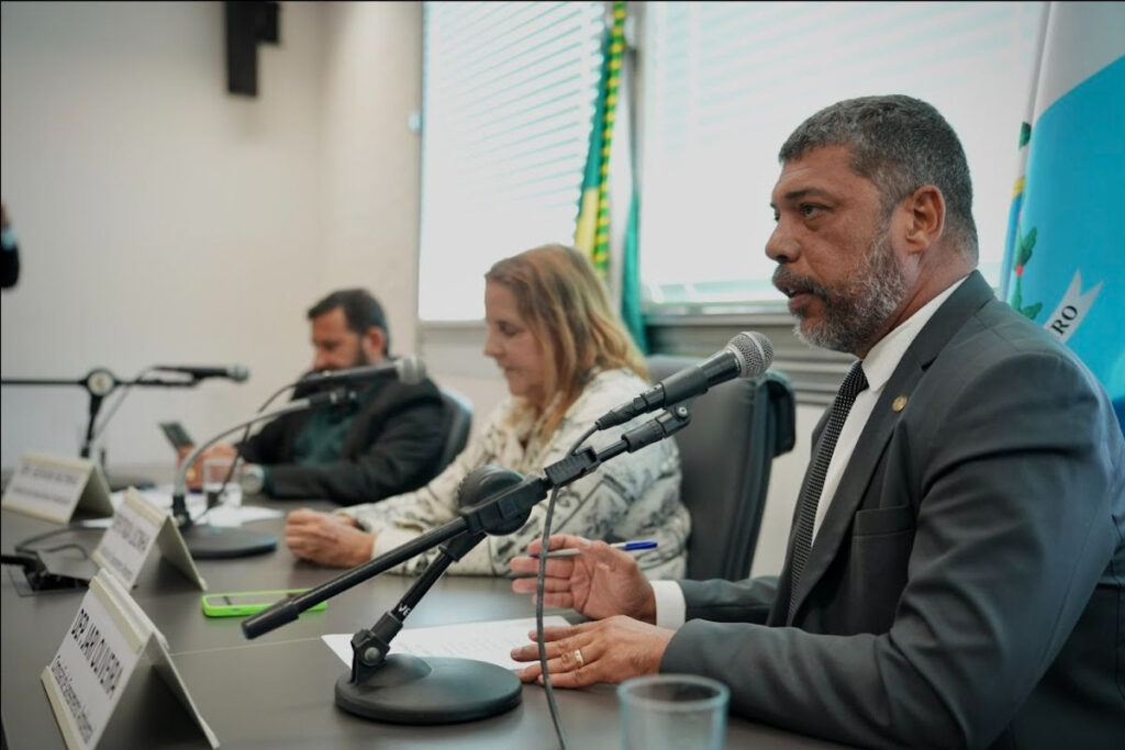 Assembleia conclui instalação das suas 37 comissões permanentes