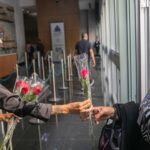 Dia Internacional da Mulher é celebrado com distribuição de rosas