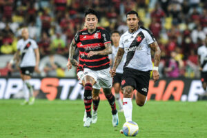 Duelo entre Vasco e Flamengo por vaga na final do