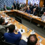 Em meio a impasse político, Câmara adia novamente definição sobre